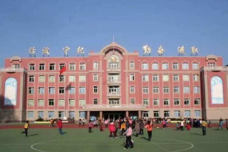 丹东三所"高人气"小学,办学实力强,成为众人眼中的"香饽饽"